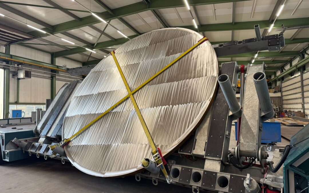 Large round explosion clad tube sheet in the Shockwave workshop